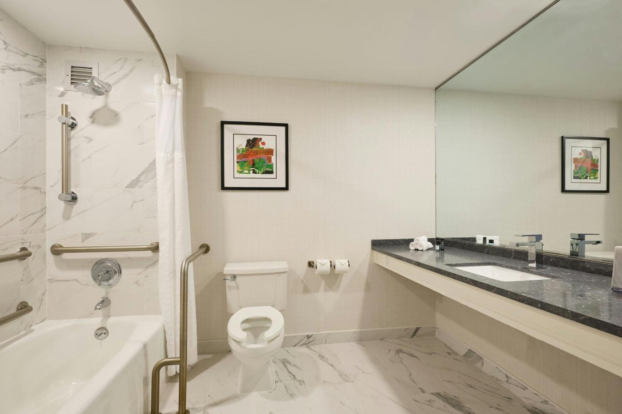The Henry, Autograph Collection Hotel