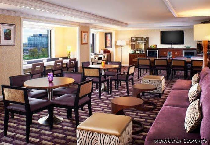 The Henry, Autograph Collection Hotel 4*
